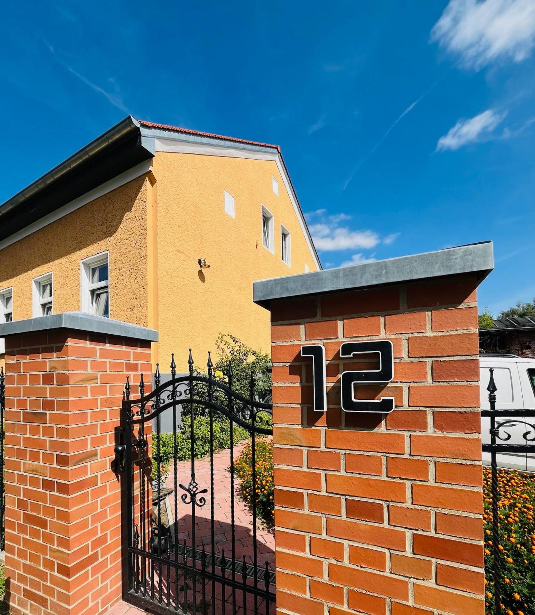 Gutshof Von Gemuenden Ferienwohnung 1 Bernau bei Berlin Exterior foto
